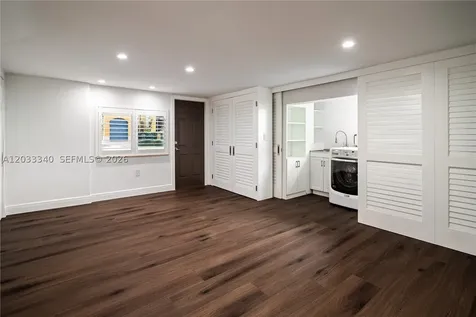 669 S Mashta Drive Key Biscayne FL 33149