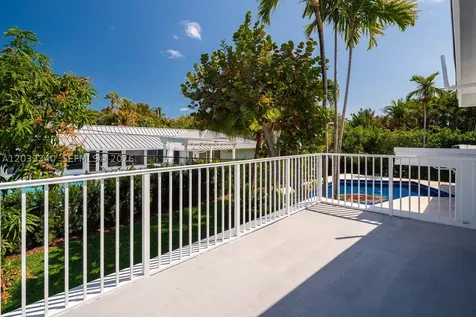 669 S Mashta Drive Key Biscayne FL 33149