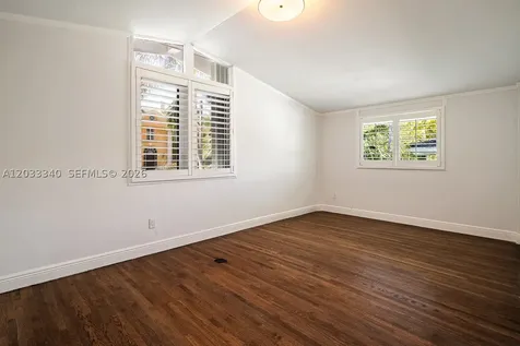 669 S Mashta Drive Key Biscayne FL 33149