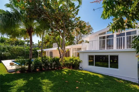 669 S Mashta Drive Key Biscayne FL 33149