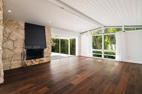 669 S Mashta Drive Key Biscayne FL 33149