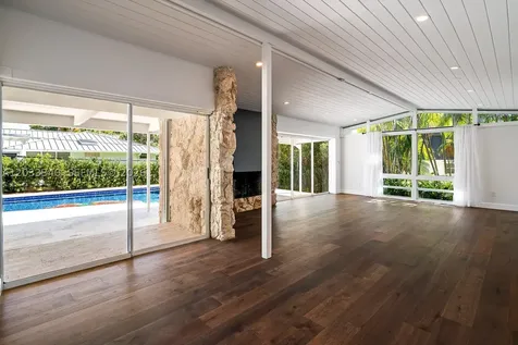 669 S Mashta Drive Key Biscayne FL 33149