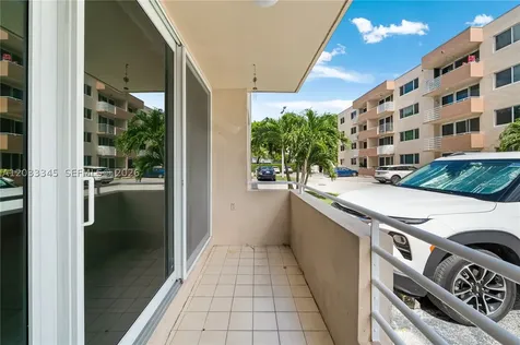 8050 NW 8th Street Miami FL 33126
