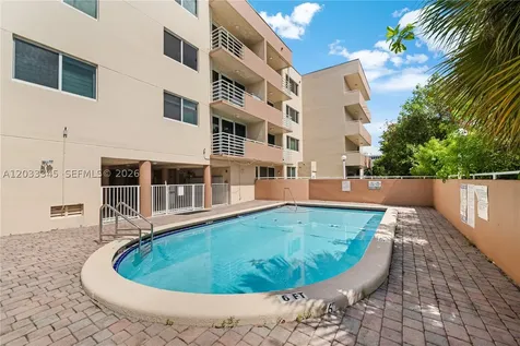 8050 NW 8th Street Miami FL 33126