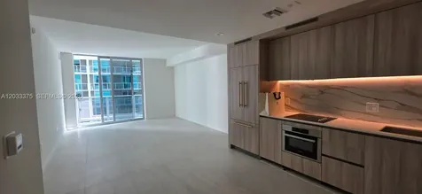77 SE 5th Street Miami FL 33131