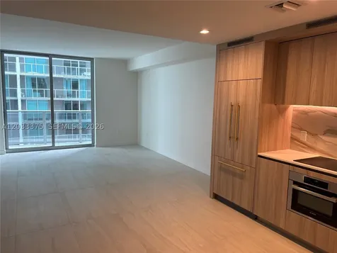 77 SE 5th Street Miami FL 33131