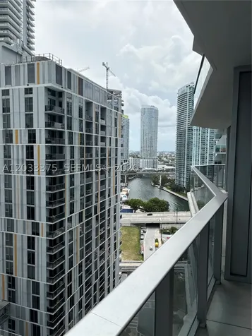 77 SE 5th Street Miami FL 33131