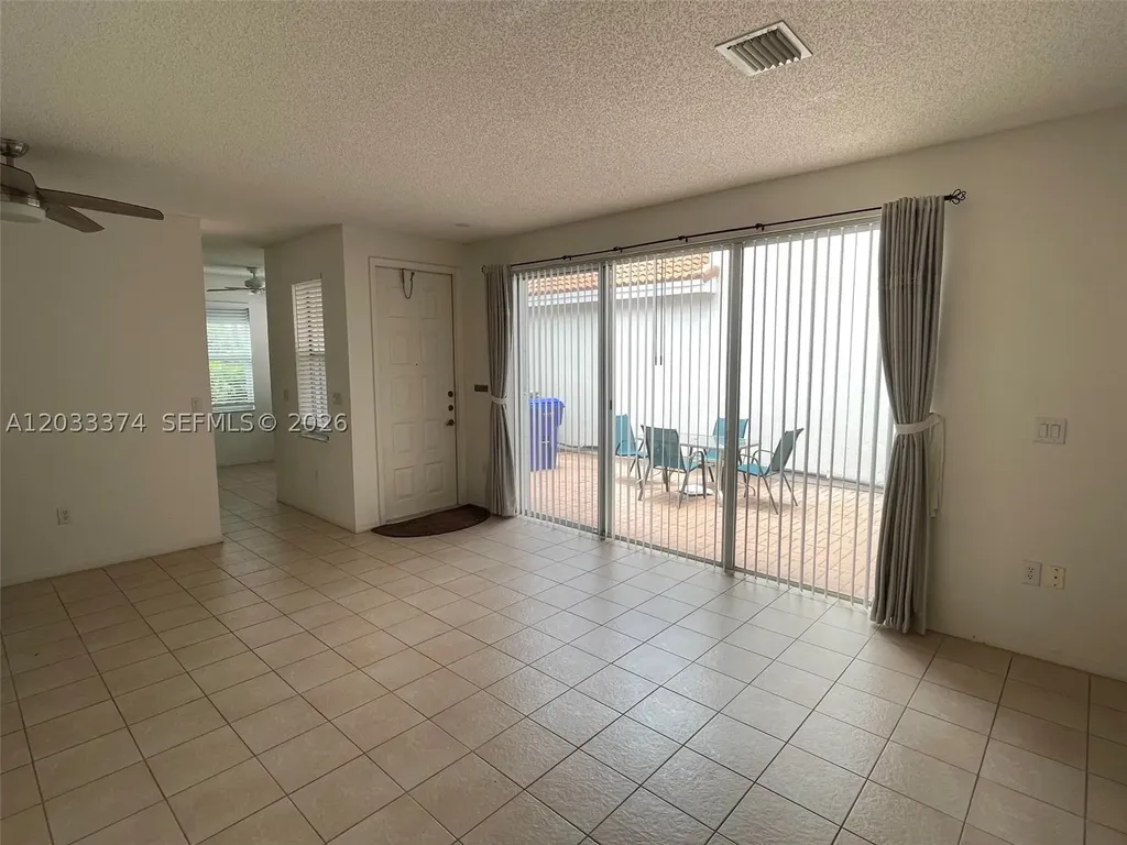 1521 Seagrape Way Hollywood FL 33019
