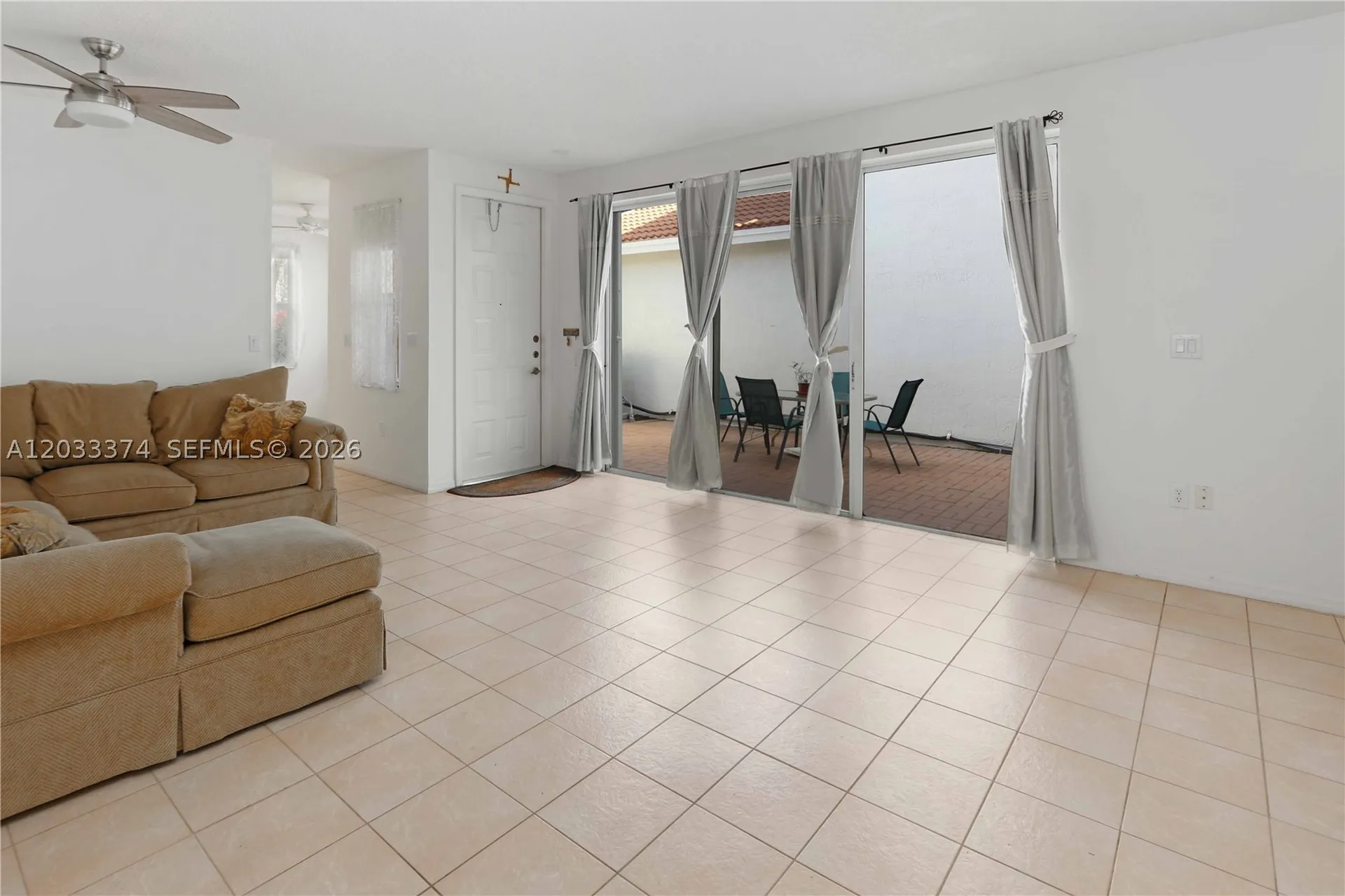 1521 Seagrape Way Hollywood FL 33019