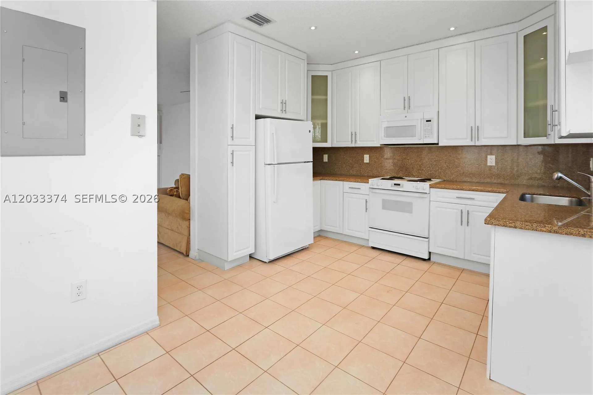 1521 Seagrape Way Hollywood FL 33019