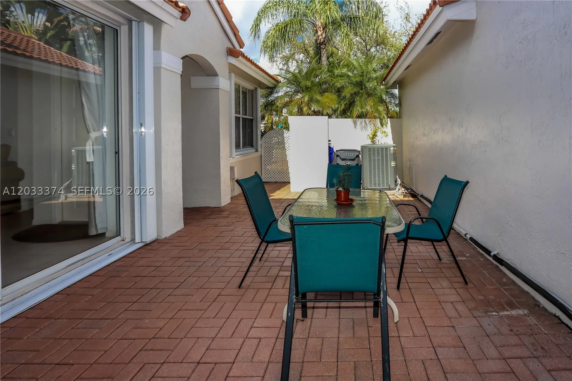1521 Seagrape Way Hollywood FL 33019