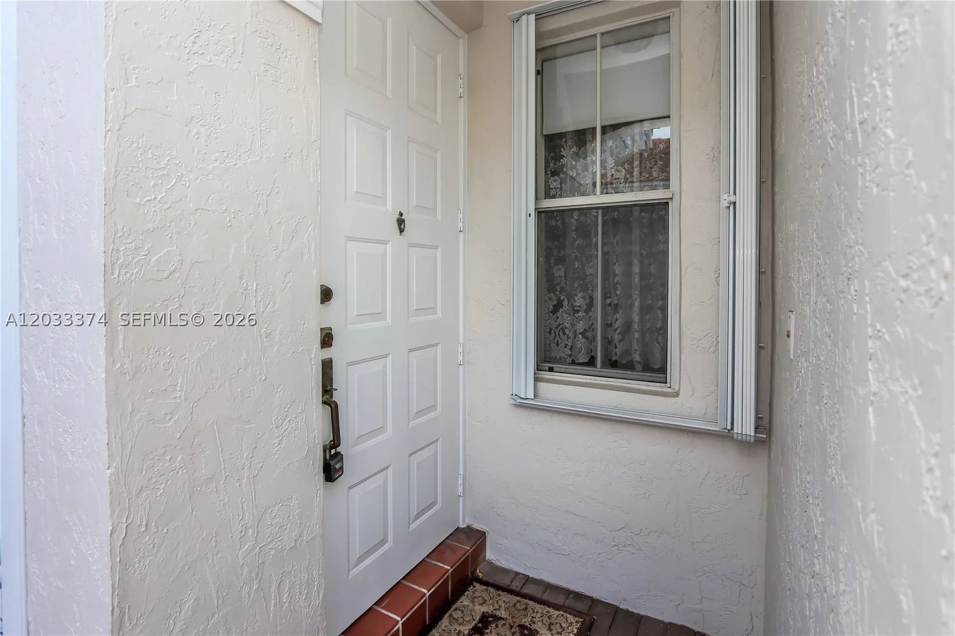 1521 Seagrape Way Hollywood FL 33019