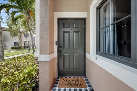 22411 SW 88th Place Cutler Bay FL 33190