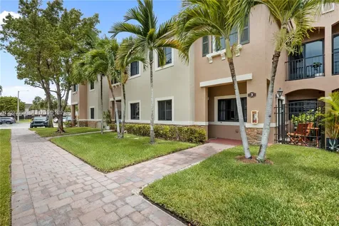 22411 SW 88th Place Cutler Bay FL 33190
