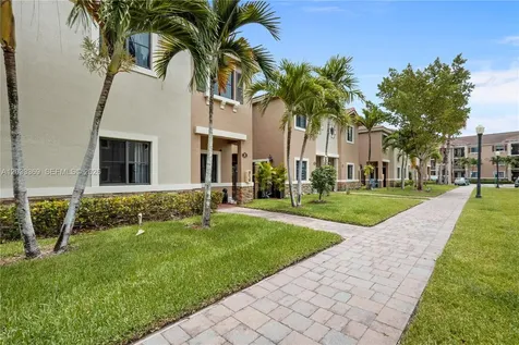 22411 SW 88th Place Cutler Bay FL 33190