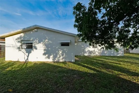 2641 NW 44th Avenue Lauderhill FL 33313