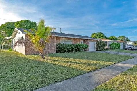 2641 NW 44th Avenue Lauderhill FL 33313