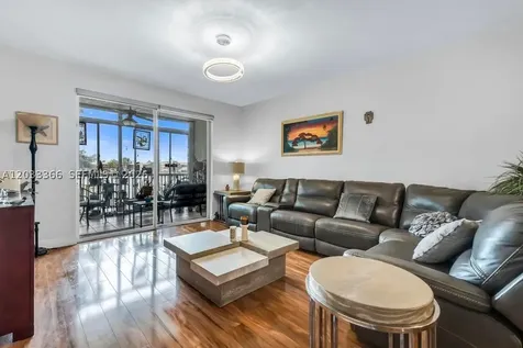 7727 Southampton Terrace Tamarac FL 33321