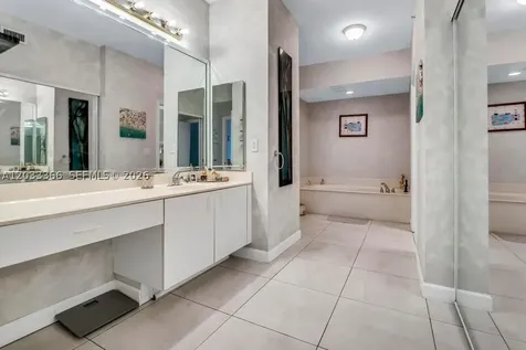 7727 Southampton Terrace Tamarac FL 33321