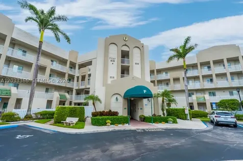 7727 Southampton Terrace Tamarac FL 33321