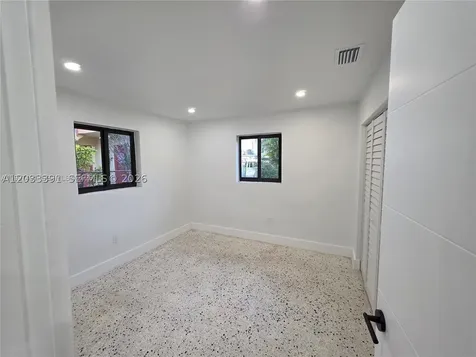 233 E 7th Street Hialeah FL 33010