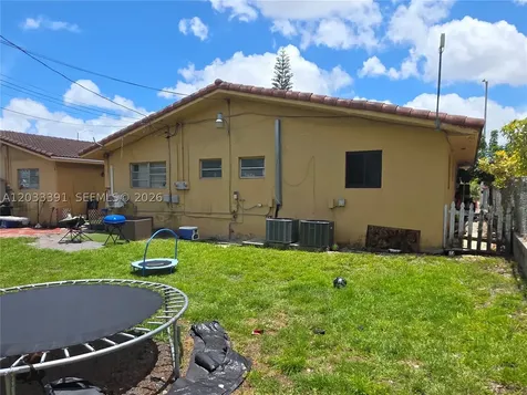 233 E 7th Street Hialeah FL 33010