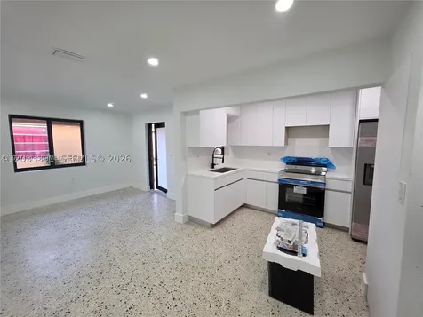 233 E 7th Street Hialeah FL 33010