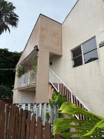 8480 SW 154th Cir Court Miami FL 33193