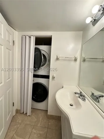 400 Commodore Drive Plantation FL 33325