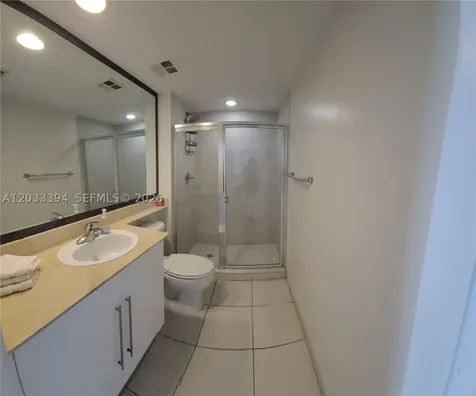325 S Biscayne Boulevard Miami FL 33131