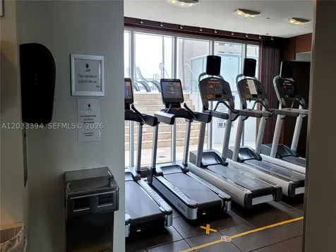 325 S Biscayne Boulevard Miami FL 33131