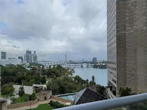 325 S Biscayne Boulevard Miami FL 33131