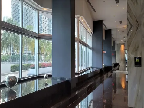 325 S Biscayne Boulevard Miami FL 33131