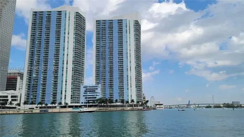325 S Biscayne Boulevard Miami FL 33131