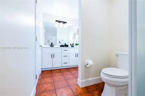 2724 SW 1st Ter, Cape Cor Na Cape Coral FL 33991