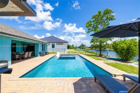 2724 SW 1st Ter, Cape Cor Na Cape Coral FL 33991