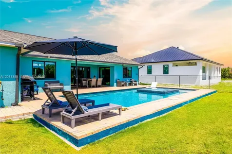 2724 SW 1st Ter, Cape Cor Na Cape Coral FL 33991