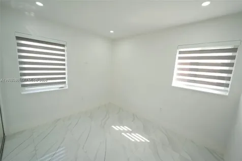 10381 SW 32nd Street Miami FL 33165