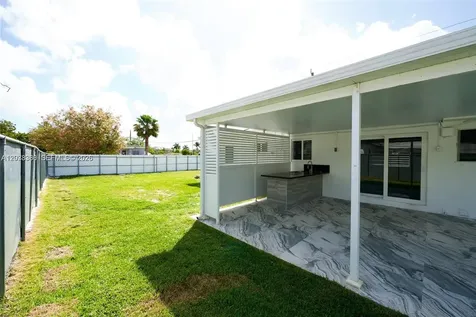 10381 SW 32nd Street Miami FL 33165