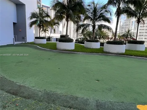 888 Biscayne Boulevard Miami FL 33132