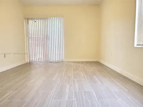 250 NW 107th Avenue Miami FL 33172