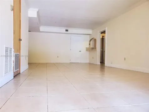 250 NW 107th Avenue Miami FL 33172
