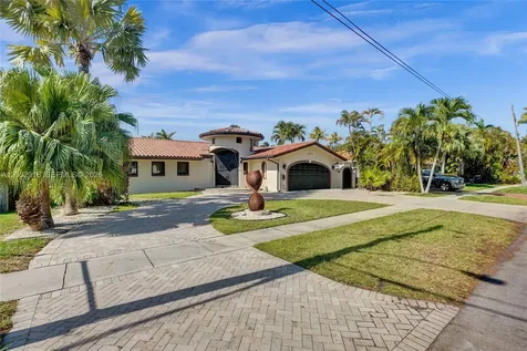 2075 Ixora Road North Miami FL 33181