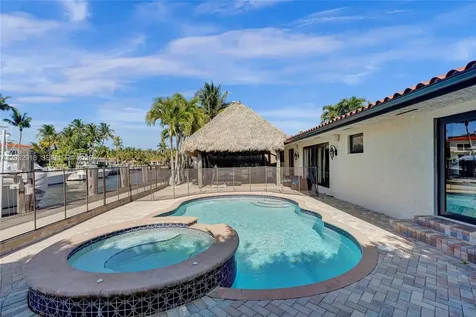 2075 Ixora Road North Miami FL 33181