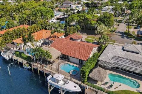 2075 Ixora Road North Miami FL 33181