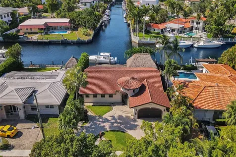 2075 Ixora Road North Miami FL 33181