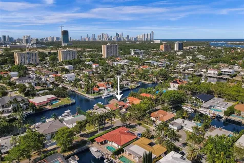2075 Ixora Road North Miami FL 33181