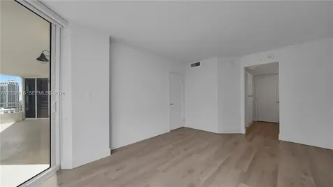 555 NE 34th Street Miami FL 33137