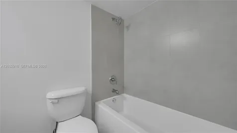 555 NE 34th Street Miami FL 33137