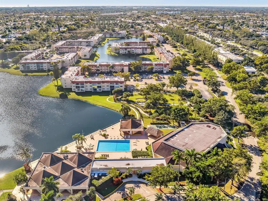 9041 Sunrise Lakes Boulevard Sunrise FL 33322